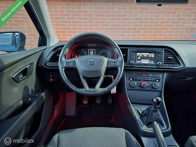 SEAT Leon 1.2 TSI Style / 1 JAAR APK✔️ / AIRCO❄️ 2014 Benzine 11