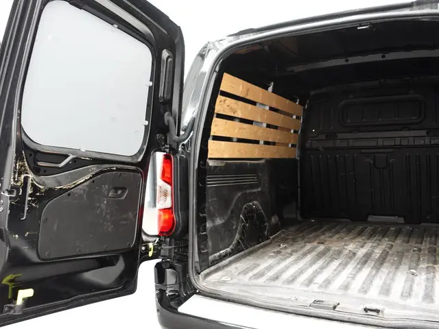 Opel Combo 1.5D 130PK L2H1 Edition Automaat 2022 Diesel 32