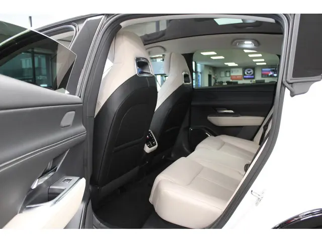 Mazda 6 6e Takumi 68.8 kWh 2026 Elektrisch 12