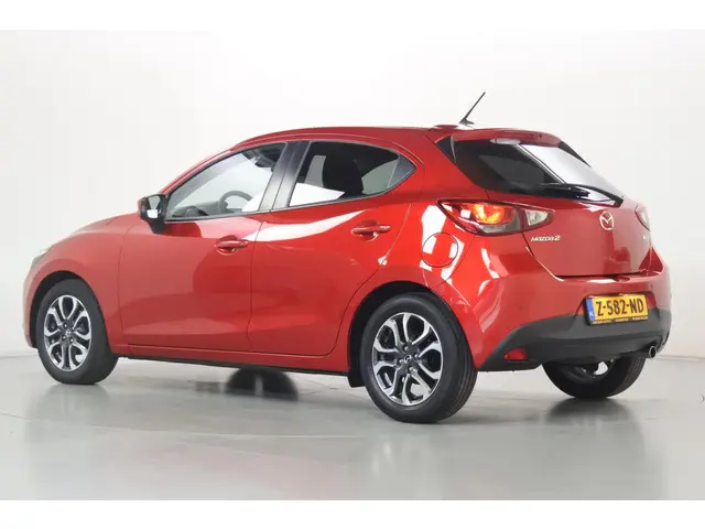 Mazda 2 1.5 115pk 6bak GT-M 2016 Benzine 39