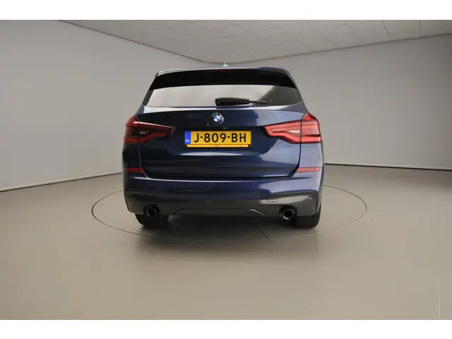 BMW X3 sDrive20i 2020 Benzine 4