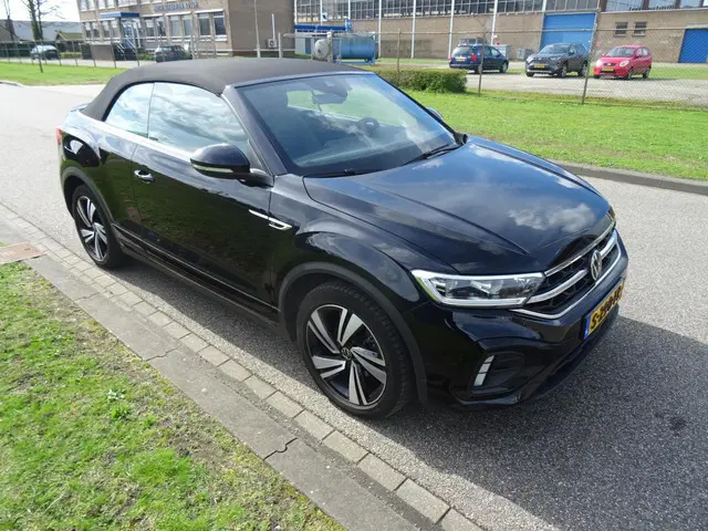 Volkswagen T-Roc Cabrio 1.5 TSI R-Line 2023 Benzine 7
