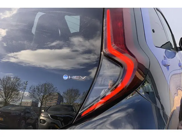 Toyota Aygo X Hybrid 115 pulse 2026 Hybride Benzine 7