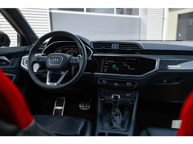 Audi RSQ3 Sportback TFSI RS 2021 Benzine 23