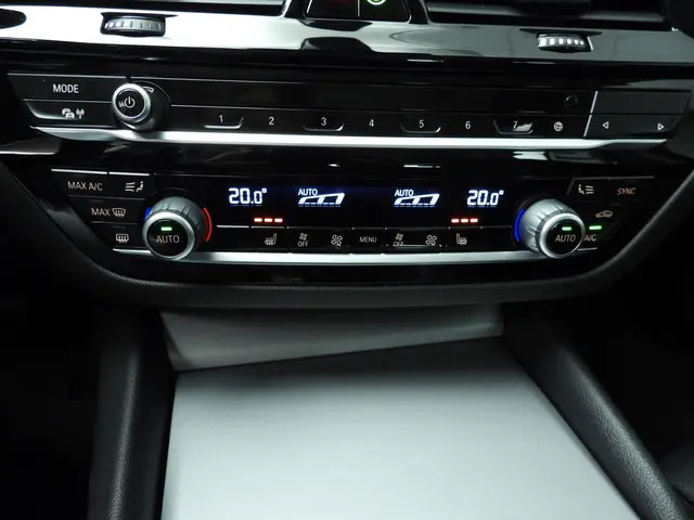 BMW 5 Serie Touring 530e 2023 Hybride Benzine 44