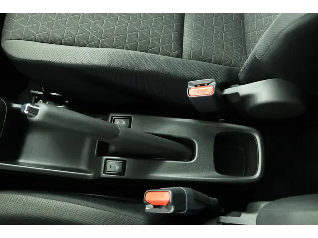 Suzuki Swift 1.2 Select Smart Hybrid 2025 Benzine 56