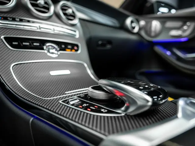 Mercedes-Benz C-Klasse Cabrio AMG 63 S 2022 Benzine 40