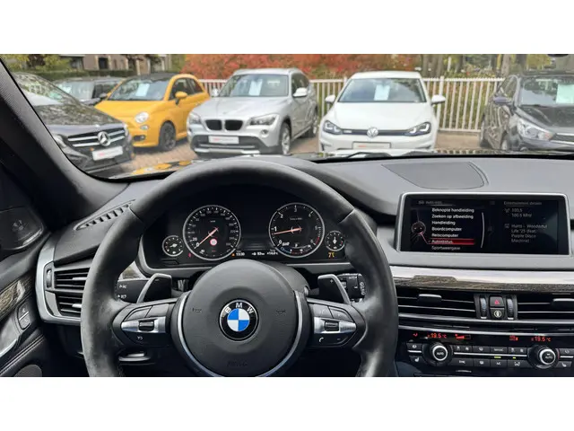 BMW X5 xDrive40d High Executive 2015 Diesel 24
