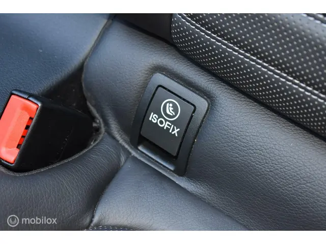 Mercedes-Benz C-Klasse Cabrio 200 Ambition 2016 Benzine 32