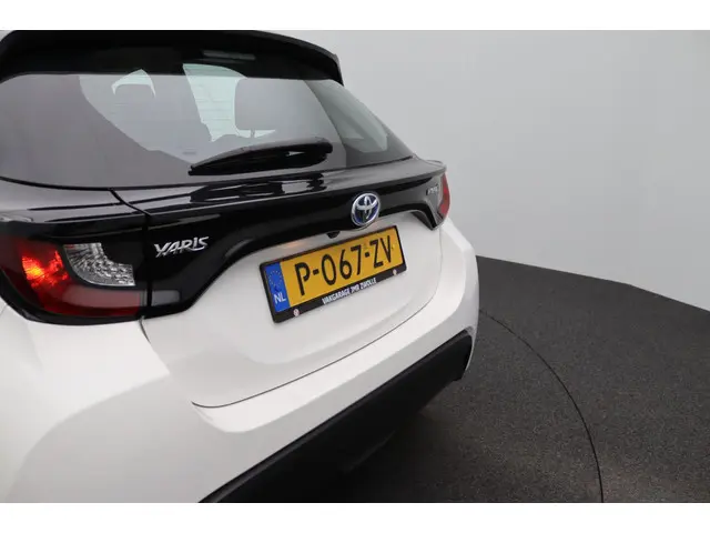 Toyota Yaris 1.5 Hybrid Active 2022 Hybride Benzine 34