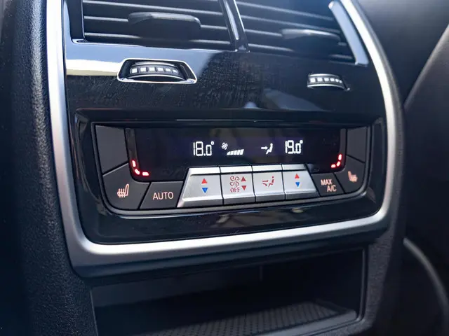 BMW X5 xDrive50e 2025 Hybride Benzine 46