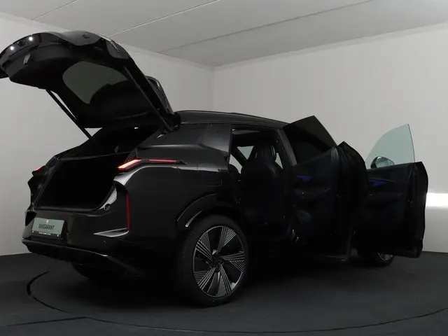 Lynk & Co 08 1.5 More 2025 Hybride Benzine 40