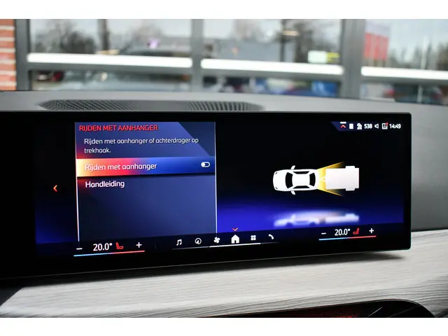 BMW 3 Serie Touring 330e M-Sport 2025 Hybride Benzine 62