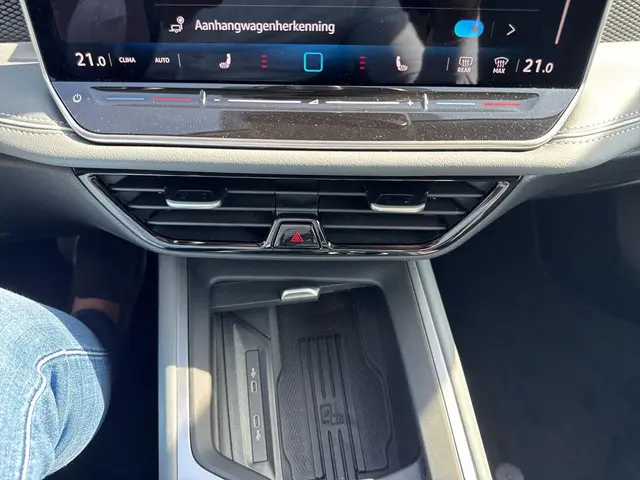 Volkswagen Passat Variant 1.5 eTSI Business 2024 Benzine 26