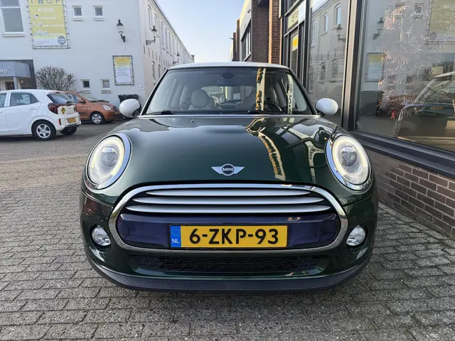 MINI Cooper Mini 1.5 Chili Business 2015 Benzine 2