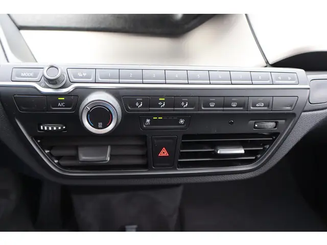 BMW i3 Basis 120Ah 42 kWh 2020 Elektrisch 6