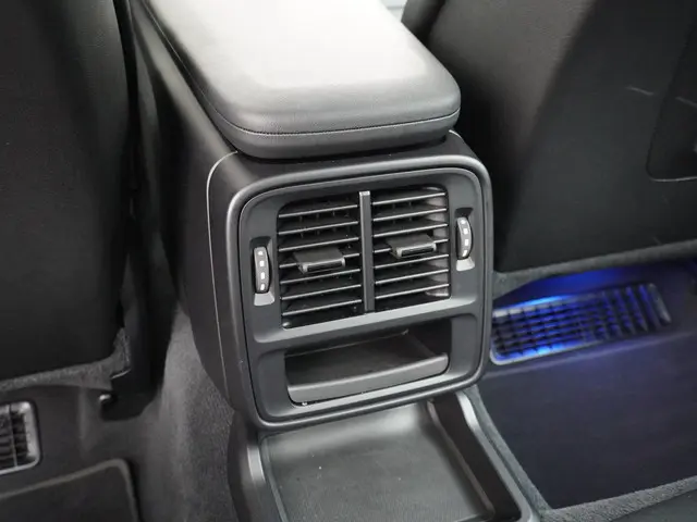 Porsche Taycan Sport Turismo 83 kWh 2022 Elektrisch 24