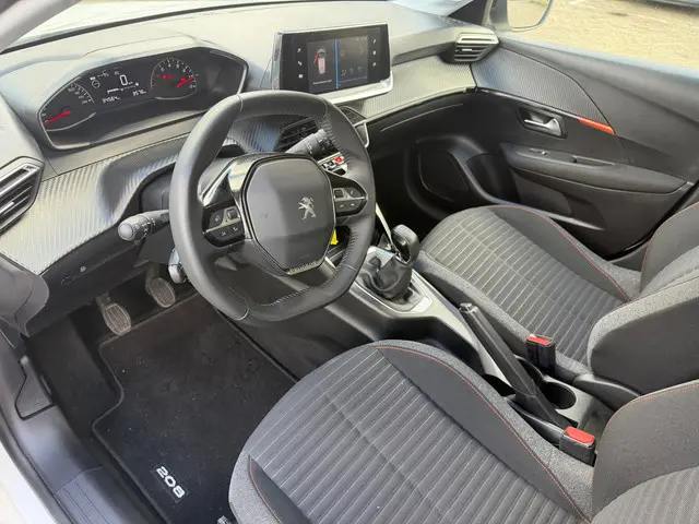 Peugeot 208 1.2 PureTech Active 2022 Benzine 10