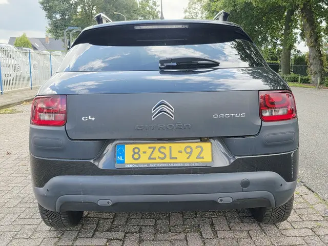 Citroën C4 Cactus 1.2 PureTech Shine 2015 Benzine 8