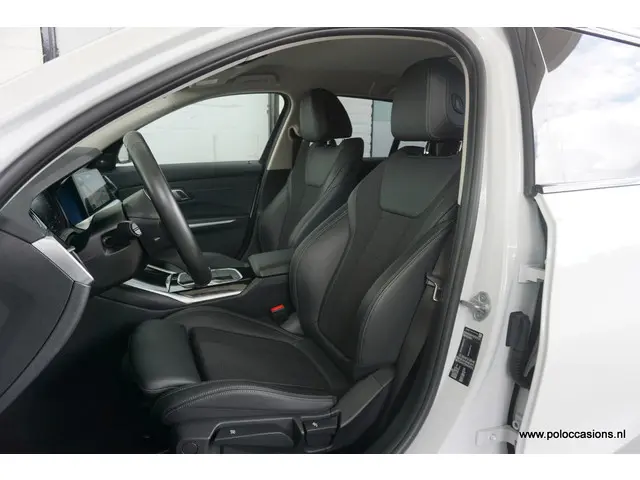 BMW 3 Serie Touring 320i 2020 Benzine 5