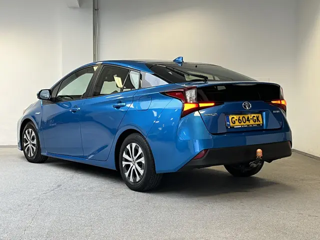Toyota Prius 1.8 Dynamic 2019 Hybride Benzine 10