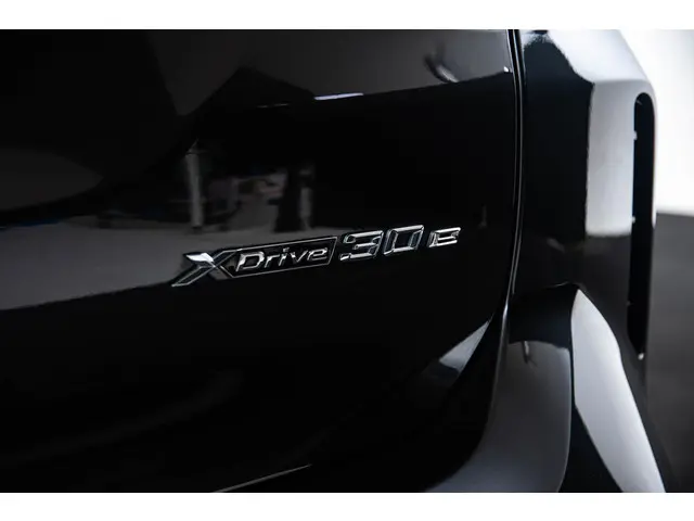 BMW X3 xDrive30e High Executive 2022 Hybride Benzine 13