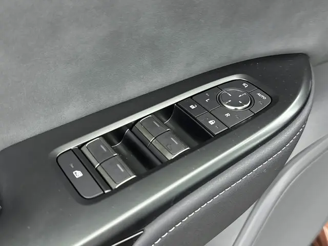 Lexus RZ 450e Luxury Line 71 kWh 2025 Elektrisch 25