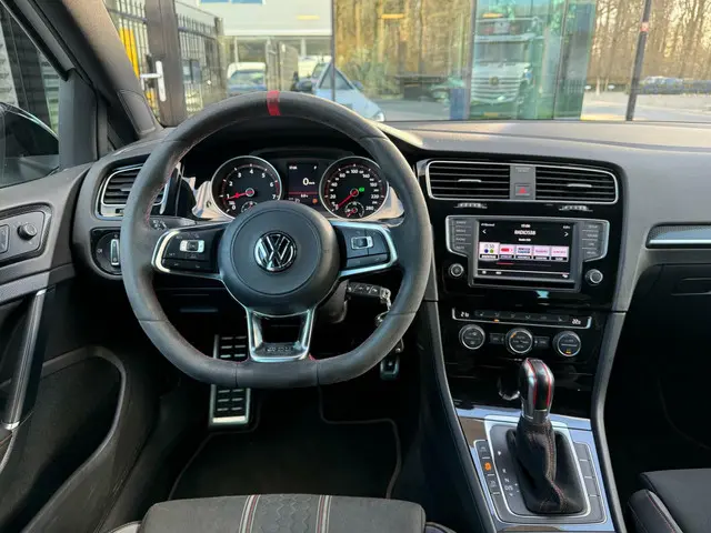 Volkswagen Golf 2.0 TSI GTI Clubsport 2017 Benzine 11