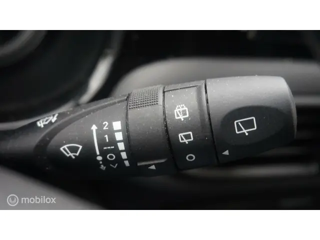 Hyundai i10 1.0 Comfort Automaat 2022 Benzine 22