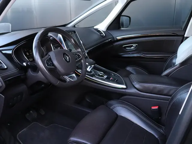 Renault Espace 1.6 dCi Initiale Paris 7p. 2018 Diesel 11