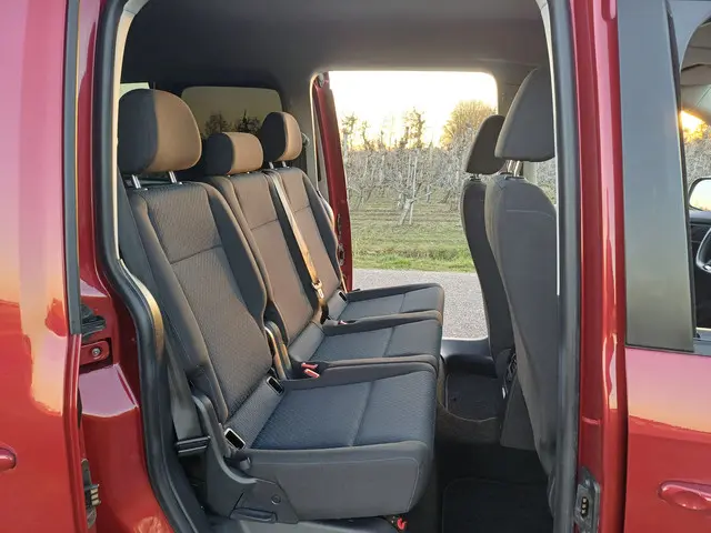 Volkswagen Caddy Maxi 1.0 TSI Comfortline 2016 Benzine 25