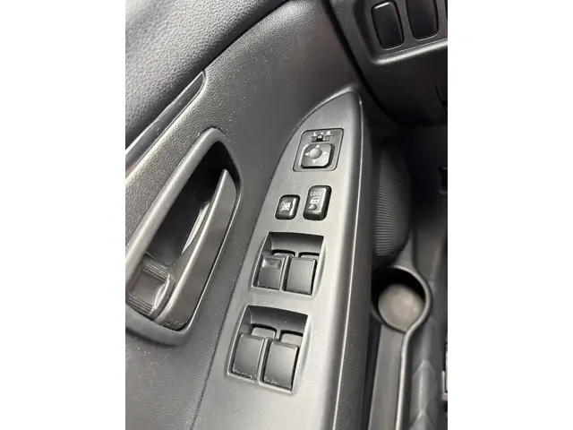 Mitsubishi ASX 2.0 Pure 2020 Benzine 19