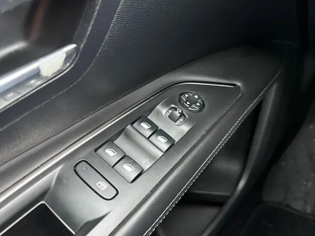 Peugeot 3008 1.2 PureTech Allure 2017 Benzine 29