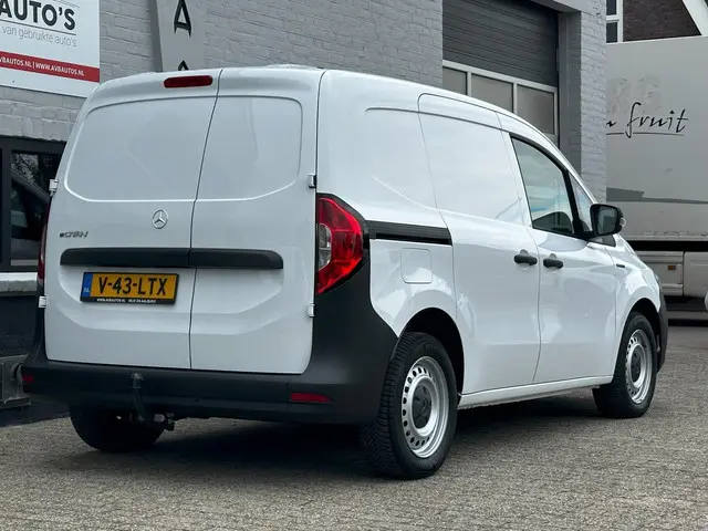 Mercedes-Benz eCitan L1 Pro 51 kWh 2024 Elektrisch 6