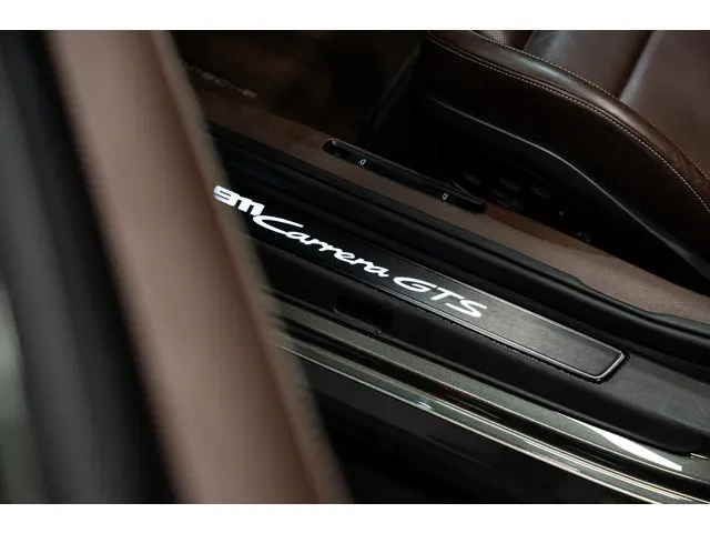 Porsche 911 Cabrio 3.0 Carrera GTS 2022 Benzine 15