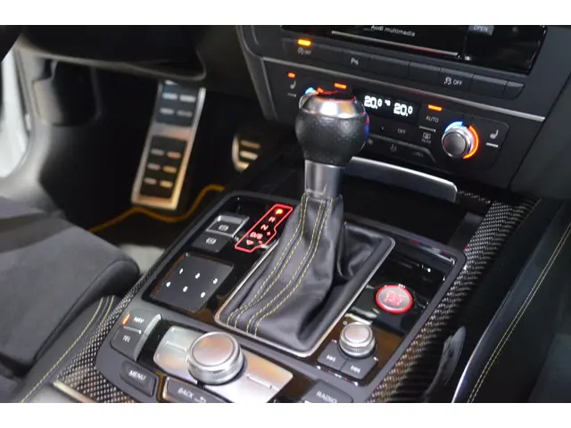 Audi RS6 4.0 TFSI 722PK Quattro 2017 Benzine 44