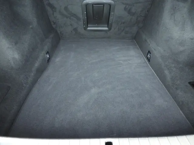 BMW 7 Serie 750i xDrive 2021 Benzine 9