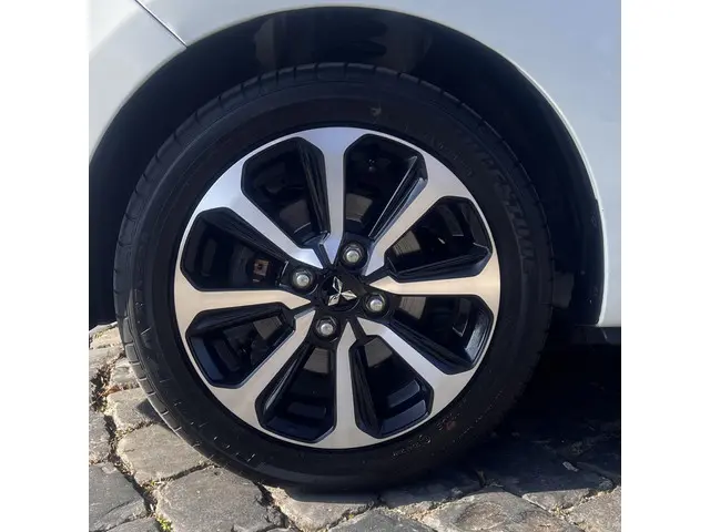 Mitsubishi Space Star 1.2 Instyle 2023 Benzine 6