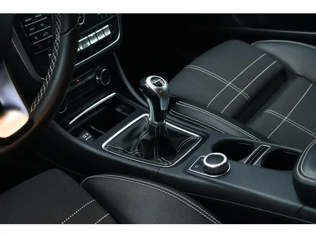 Mercedes-Benz A-Klasse 180 Ambition 2016 Benzine 14