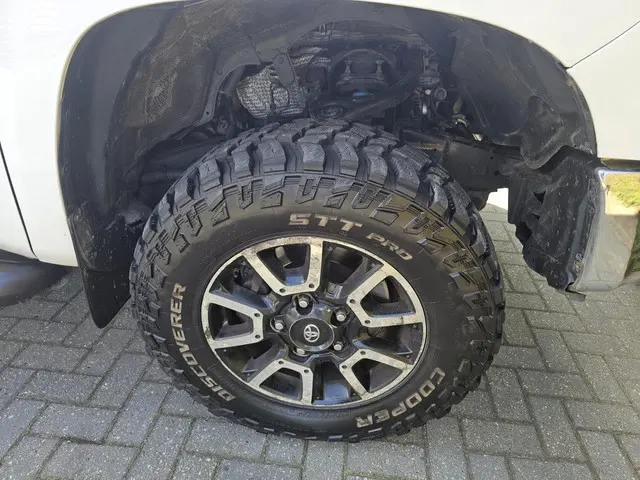 Toyota Tundra 5.7L V8 2015 Benzine 22