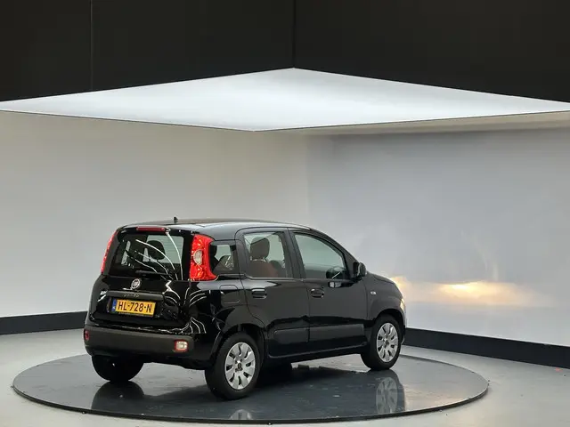 Fiat Panda 0.9 TwinAir Edizione Cool 2015 Benzine 9