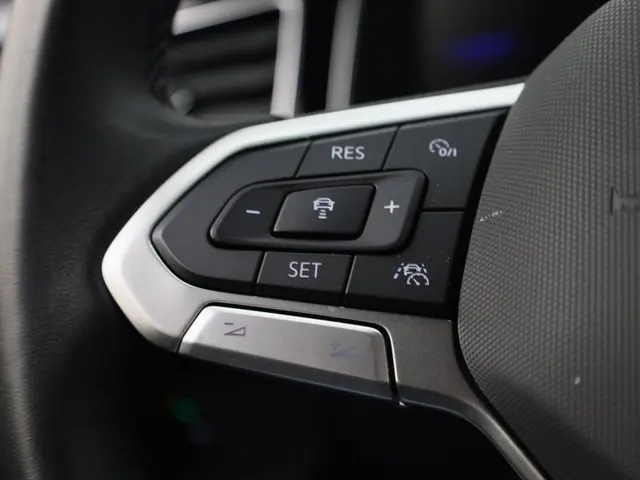 Volkswagen Polo 1.0TSI/95PK R-Line DSG 2025 Benzine 8