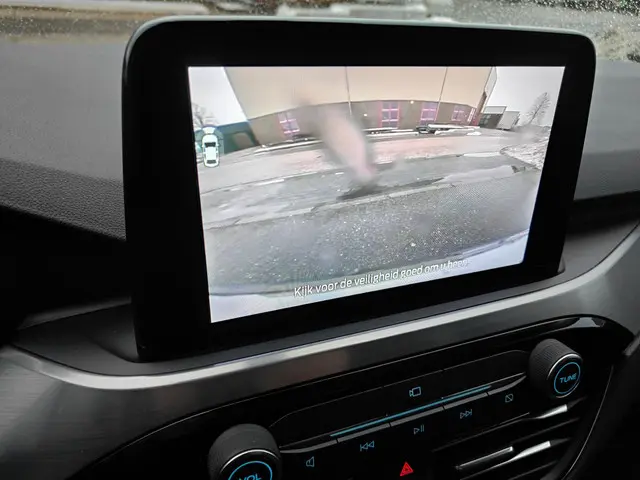 Ford Kuga 2.5 PHEV Titanium 2022 Hybride Benzine 14