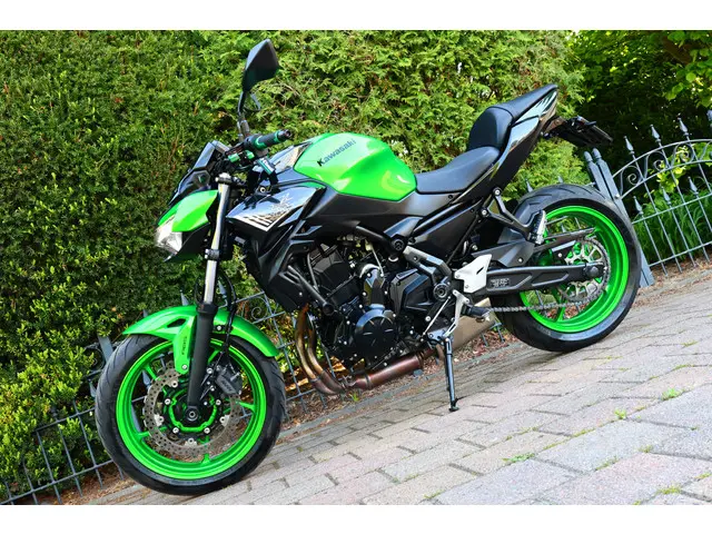 Kawasaki Z650 ABS 50kw 2021 Benzine 3
