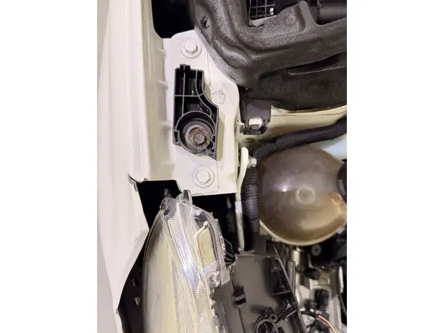 Peugeot 2008 1.2 PureTech Allure Automaat 2014 Benzine 19