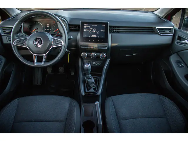 Renault Clio TCe 90 Equilibre 2023 Benzine 2