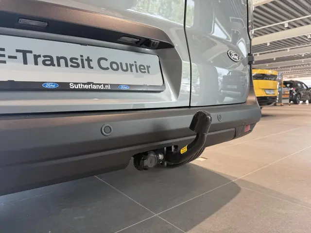 Ford E-Transit Courier Limited 44 kWh 2026 Elektrisch 10