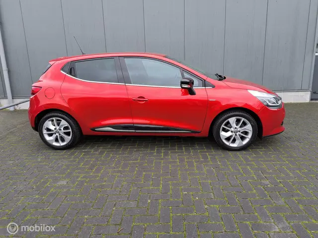 Renault Clio 0.9 TCe Eco2 Limited 2016 Benzine 4