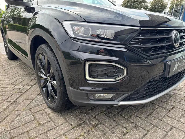 Volkswagen T-Roc 1.5 TSI Sport 2021 Benzine 8