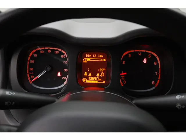 Fiat Panda 0.9 TwinAir Edizione Cool 2015 Benzine 22